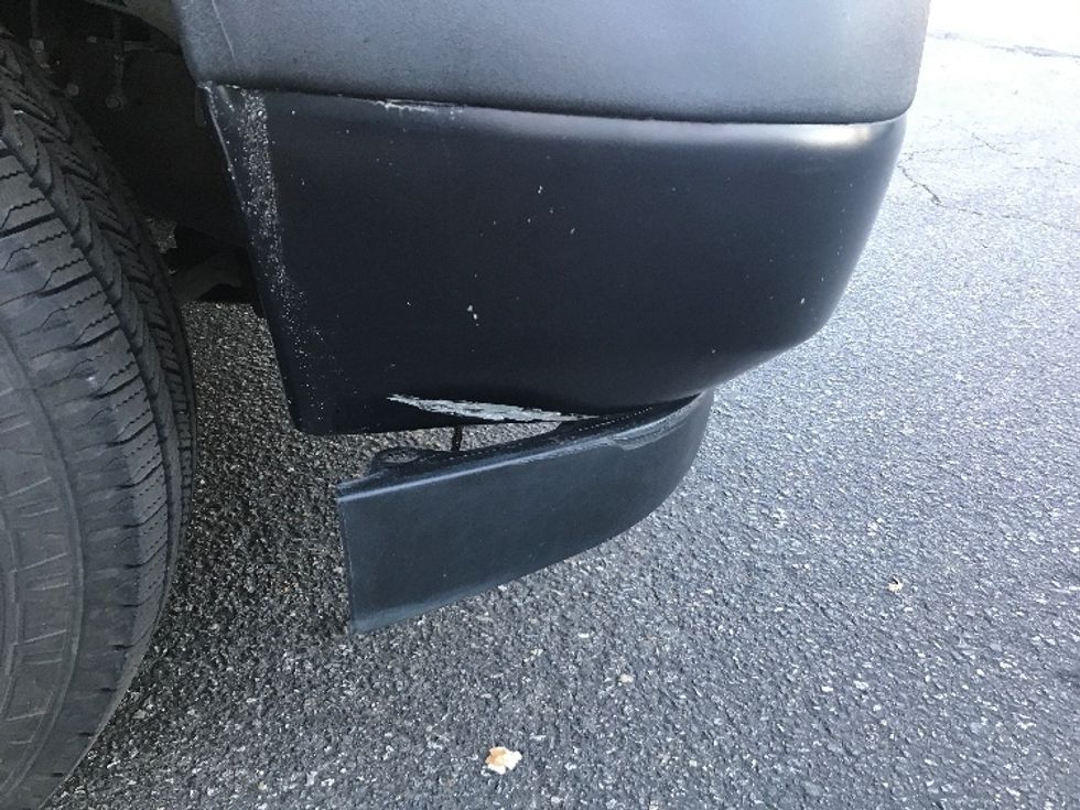 Light Duty Box Truck-Light and Medium Duty Trucks-GMC-2021-Savana G33903-Charlotte-NC-93,217\n\t\tmiles-$ 33,250 - Image 24