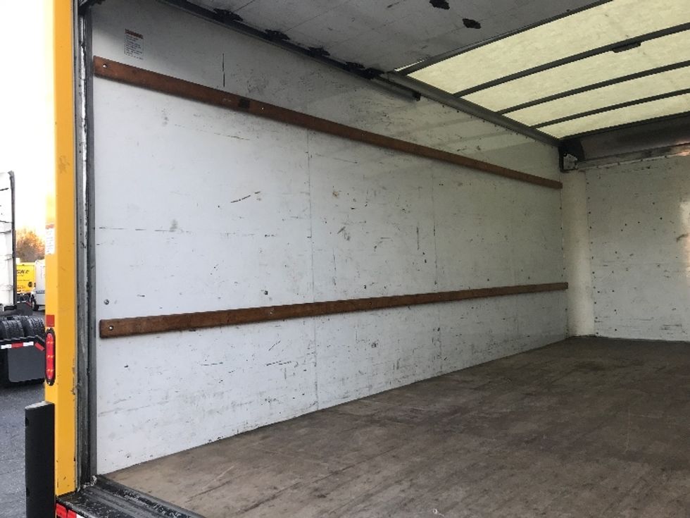 Light Duty Box Truck-Light and Medium Duty Trucks-GMC-2021-Savana G33903-Charlotte-NC-93,217\n\t\tmiles-$ 33,250 - Image 9