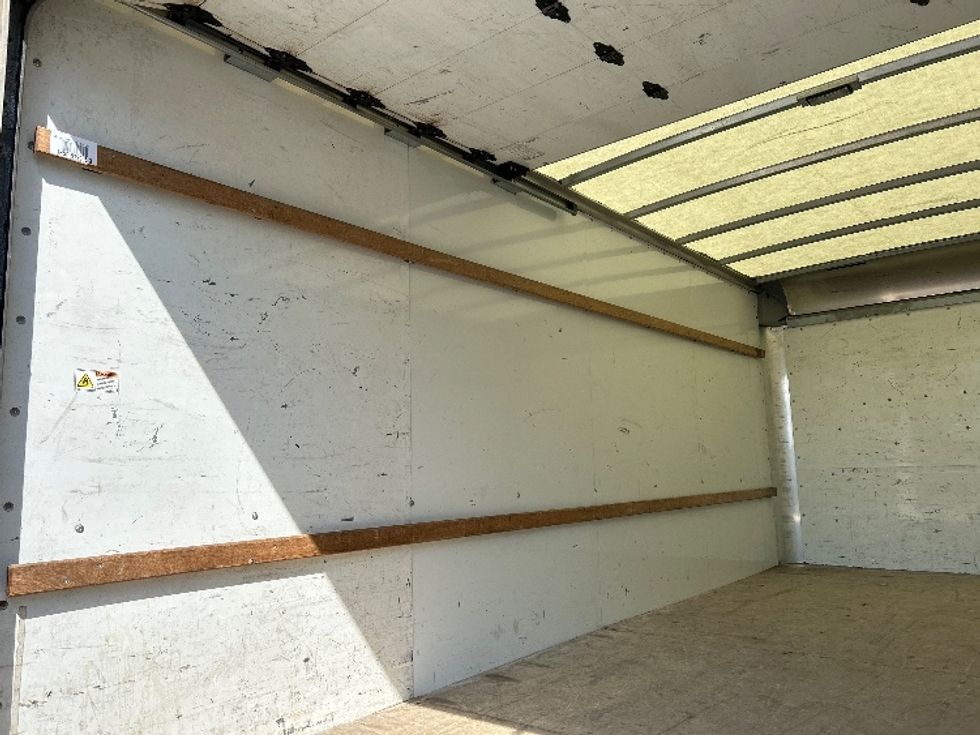 Light Duty Box Truck-Light and Medium Duty Trucks-GMC-2021-Savana G33903-Charlottesville-VA-94,524\n\t\tmiles-$ 28,750 - Image 10