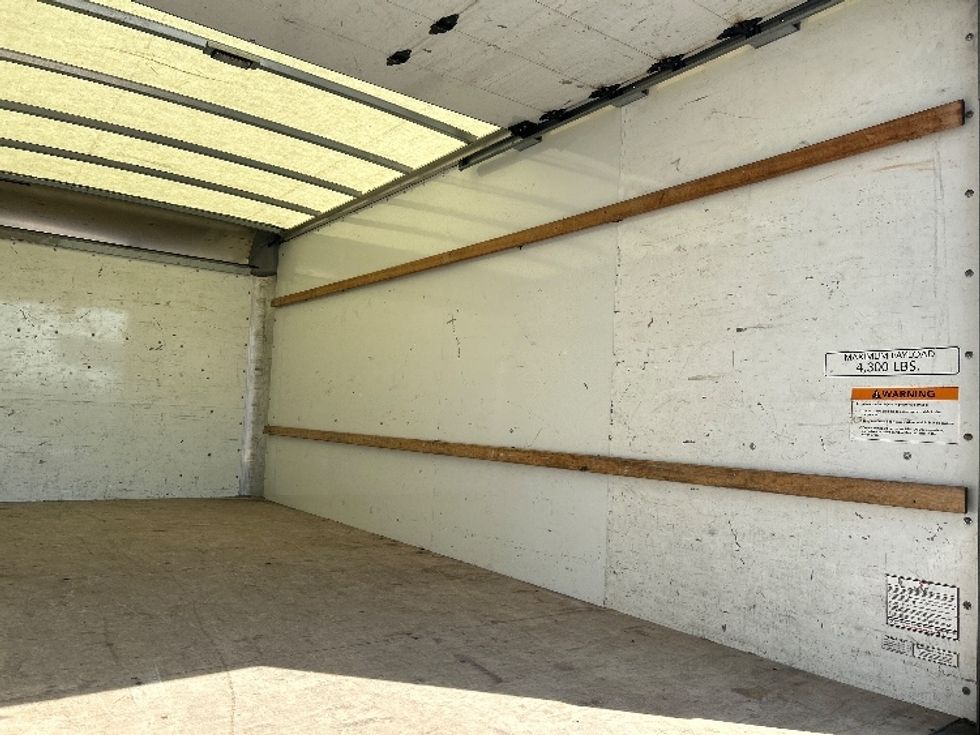 Light Duty Box Truck-Light and Medium Duty Trucks-GMC-2021-Savana G33903-Charlottesville-VA-94,524\n\t\tmiles-$ 28,750 - Image 11