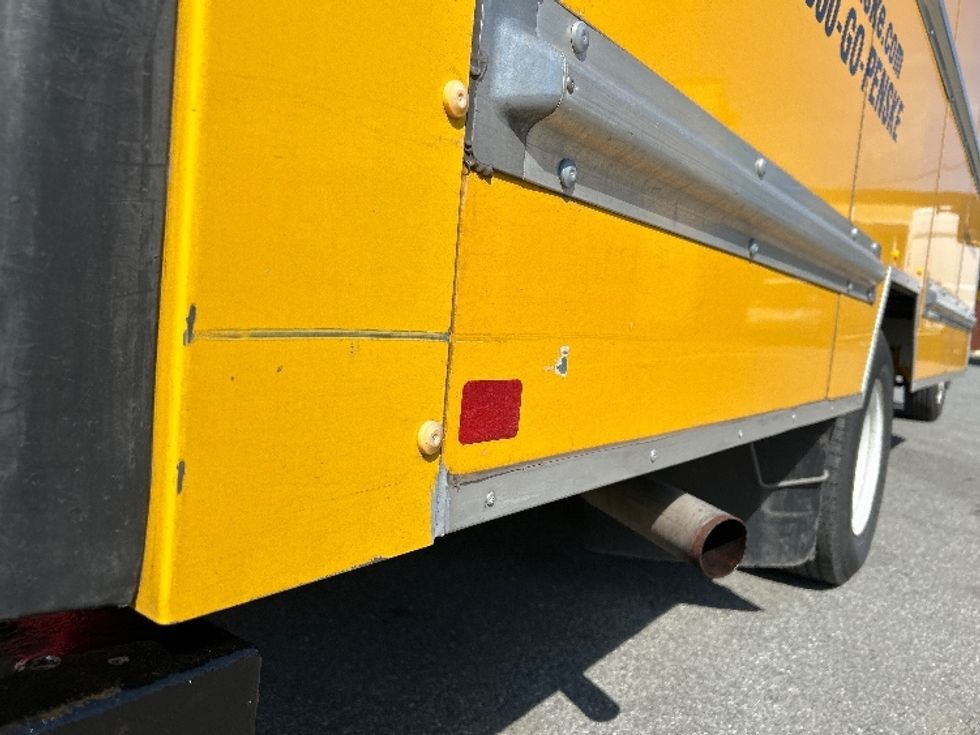 Light Duty Box Truck-Light and Medium Duty Trucks-GMC-2021-Savana G33903-Charlottesville-VA-94,524\n\t\tmiles-$ 28,750 - Image 26