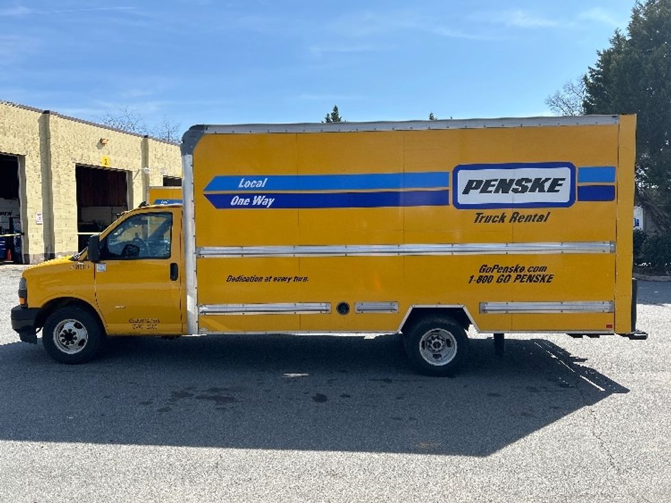 Light Duty Box Truck-Light and Medium Duty Trucks-GMC-2021-Savana G33903-Charlottesville-VA-94,524\n\t\tmiles-$ 28,750 - Image 4