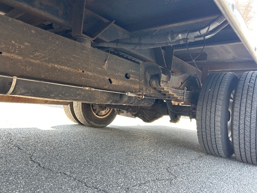 Light Duty Box Truck-Light and Medium Duty Trucks-GMC-2021-Savana G33903-Charlottesville-VA-94,524\n\t\tmiles-$ 28,750 - Image 5