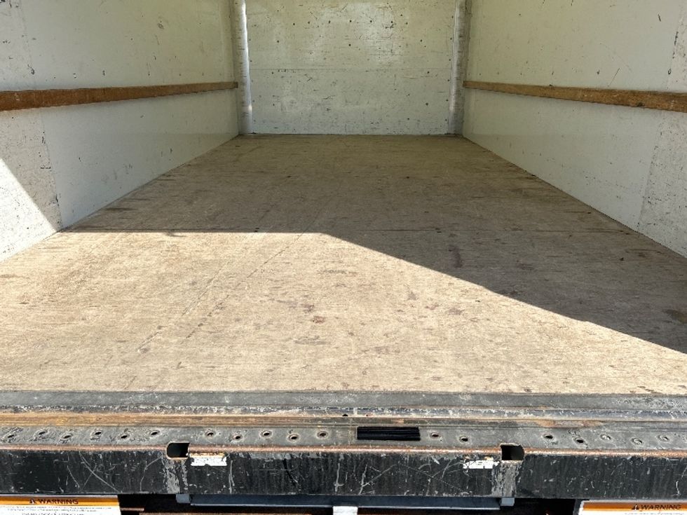 Light Duty Box Truck-Light and Medium Duty Trucks-GMC-2021-Savana G33903-Charlottesville-VA-94,524\n\t\tmiles-$ 28,750 - Image 9