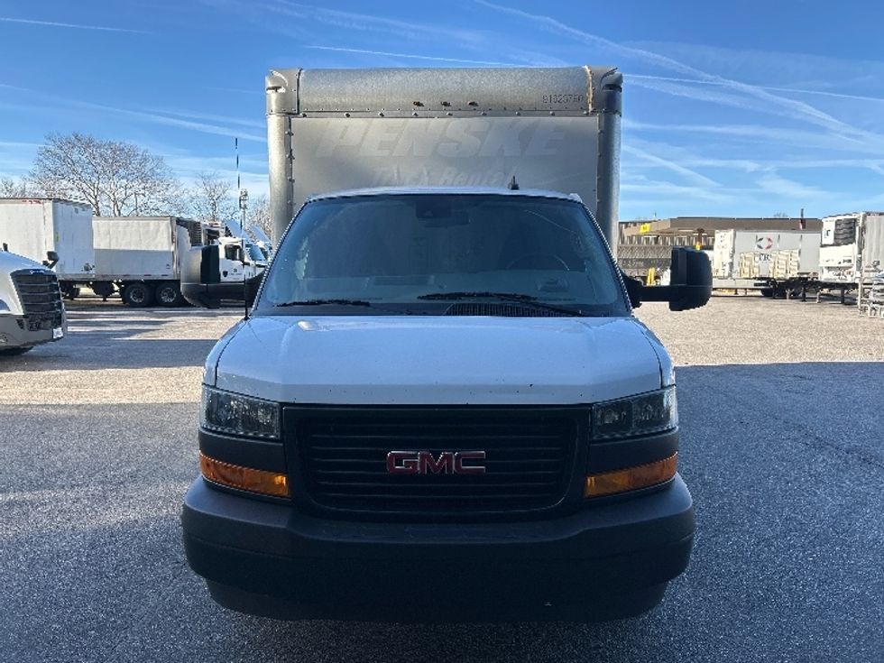Light Duty Box Truck-Light and Medium Duty Trucks-GMC-2021-Savana G33903-Chesapeake-VA-104,369\n\t\tmiles-$ 30,750 - Image 2