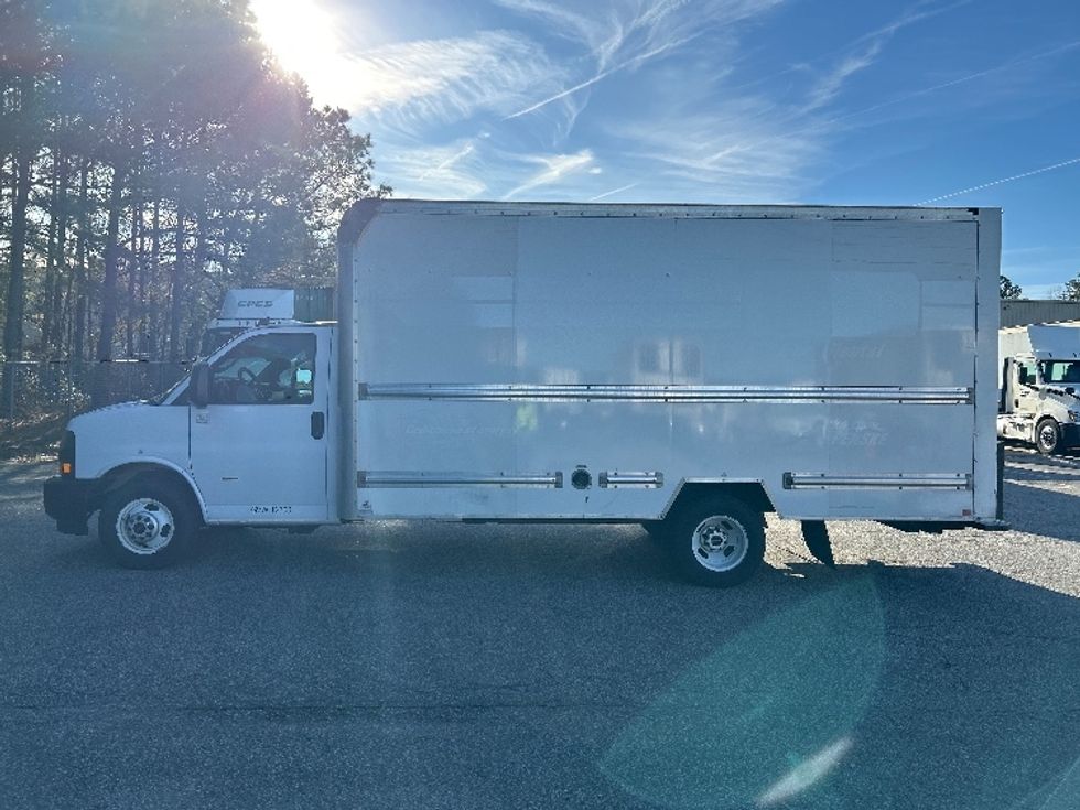 Light Duty Box Truck-Light and Medium Duty Trucks-GMC-2021-Savana G33903-Chesapeake-VA-104,369\n\t\tmiles-$ 30,750 - Image 4