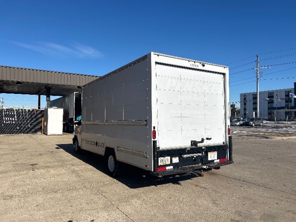 Light Duty Box Truck-Light and Medium Duty Trucks-GMC-2021-Savana G33903-Chicago (Melrose Park)-IL-102,644\n\t\tmiles-$ 29,500 - Image 6