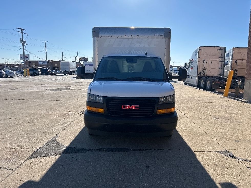 Light Duty Box Truck-Light and Medium Duty Trucks-GMC-2021-Savana G33903-Chicago (Melrose Park)-IL-102,644\n\t\tmiles-$ 29,500 - Image 2