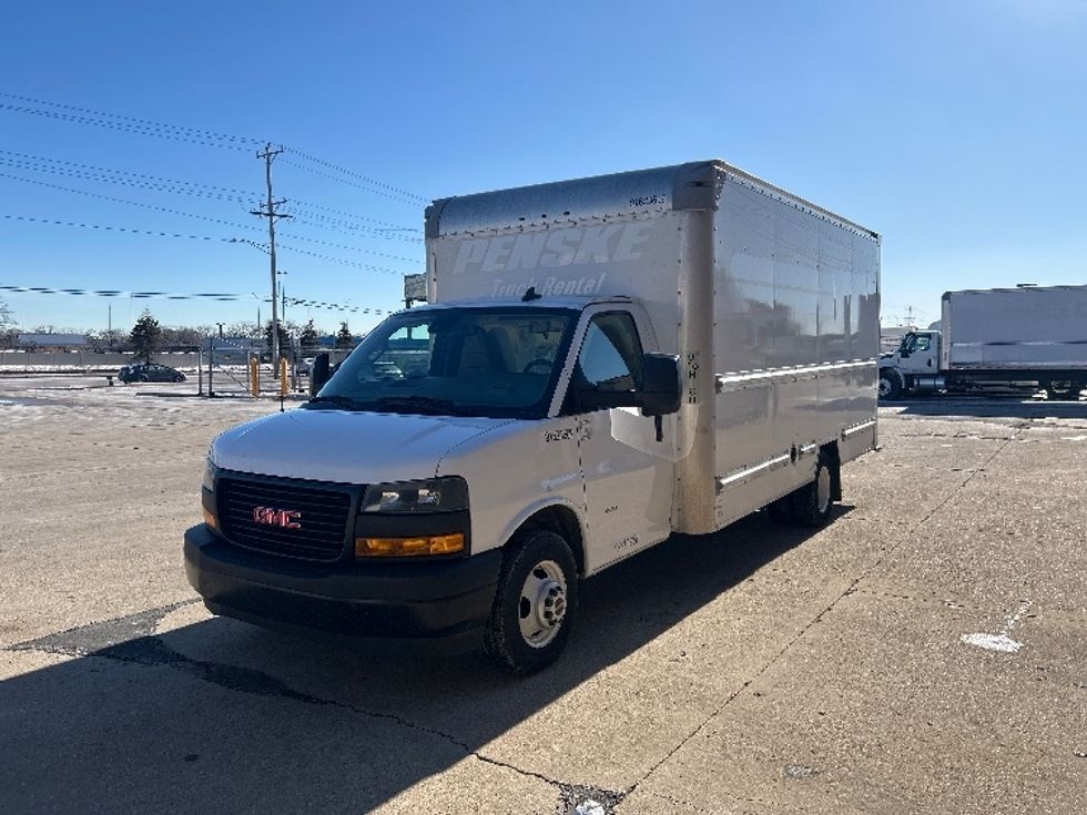 Light Duty Box Truck-Light and Medium Duty Trucks-GMC-2021-Savana G33903-Chicago (Melrose Park)-IL-102,644\n\t\tmiles-$ 29,500 - Image 3