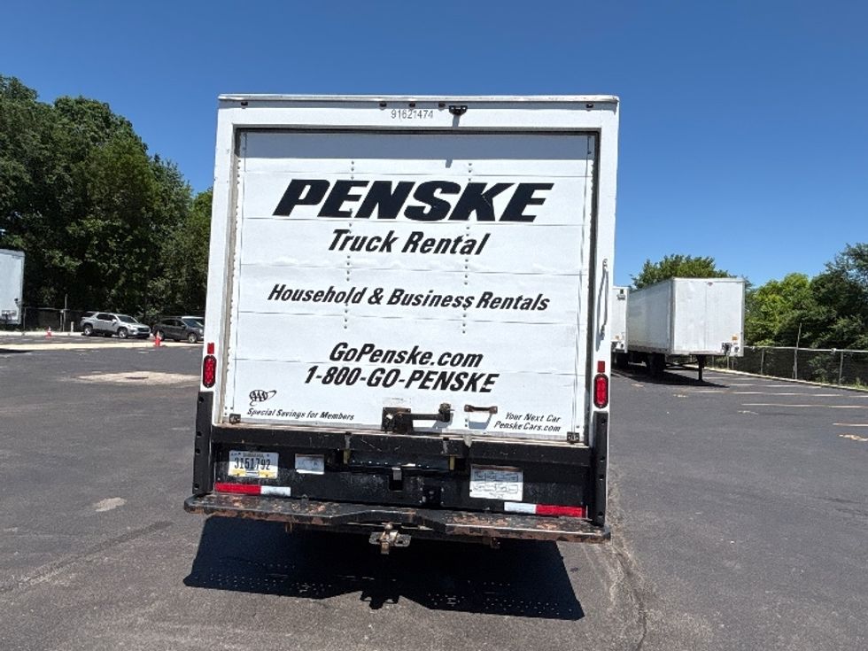 Light Duty Box Truck-Light and Medium Duty Trucks-GMC-2021-Savana G33903-Chicago (Melrose Park)-IL-116,500\n\t\tmiles-$ 26,750 - Image 7