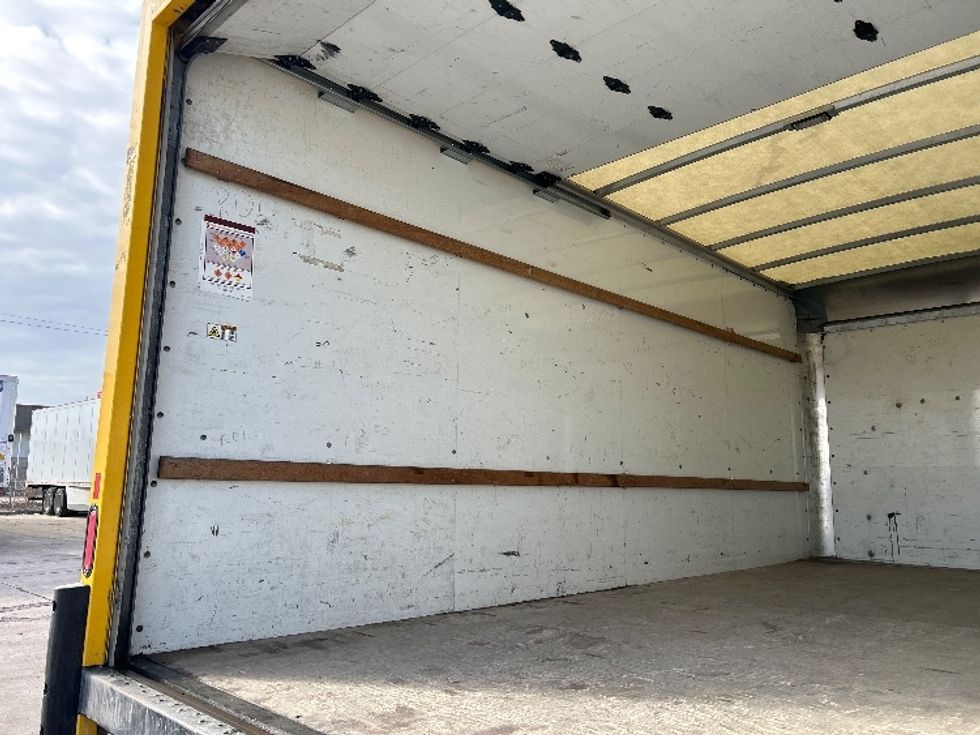 Light Duty Box Truck-Light and Medium Duty Trucks-GMC-2021-Savana G33903-Chicago (Melrose Park)-IL-70,863\n\t\tmiles-$ 30,250 - Image 11