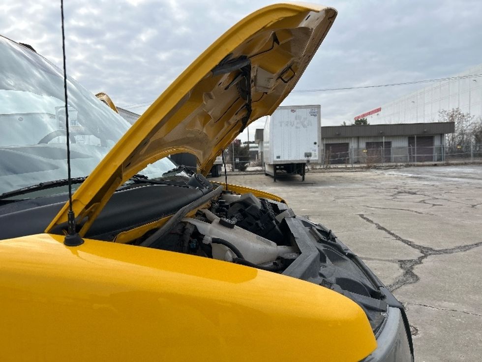 Light Duty Box Truck-Light and Medium Duty Trucks-GMC-2021-Savana G33903-Chicago (Melrose Park)-IL-70,863\n\t\tmiles-$ 30,250 - Image 24