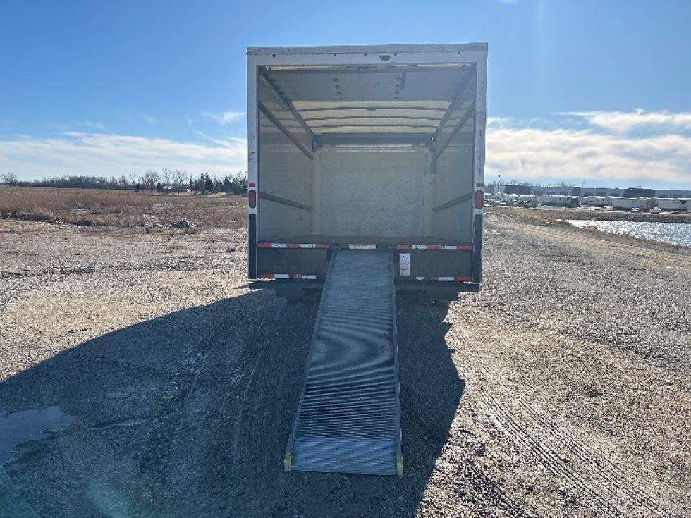 Light Duty Box Truck-Light and Medium Duty Trucks-GMC-2021-Savana G33903-Chicago (Melrose Park)-IL-92,379\n\t\tmiles-$ 30,750 - Image 9