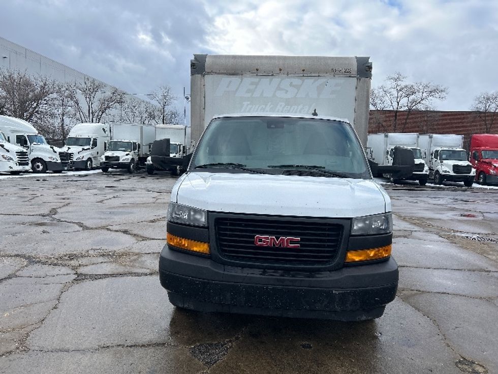 Light Duty Box Truck-Light and Medium Duty Trucks-GMC-2021-Savana G33903-Chicago (Melrose Park)-IL-97,009\n\t\tmiles-$ 30,250 - Image 2