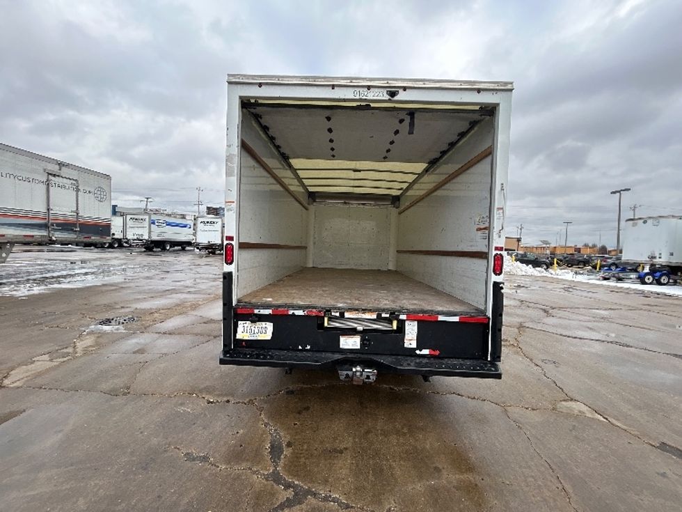 Light Duty Box Truck-Light and Medium Duty Trucks-GMC-2021-Savana G33903-Chicago (Melrose Park)-IL-97,009\n\t\tmiles-$ 30,250 - Image 8