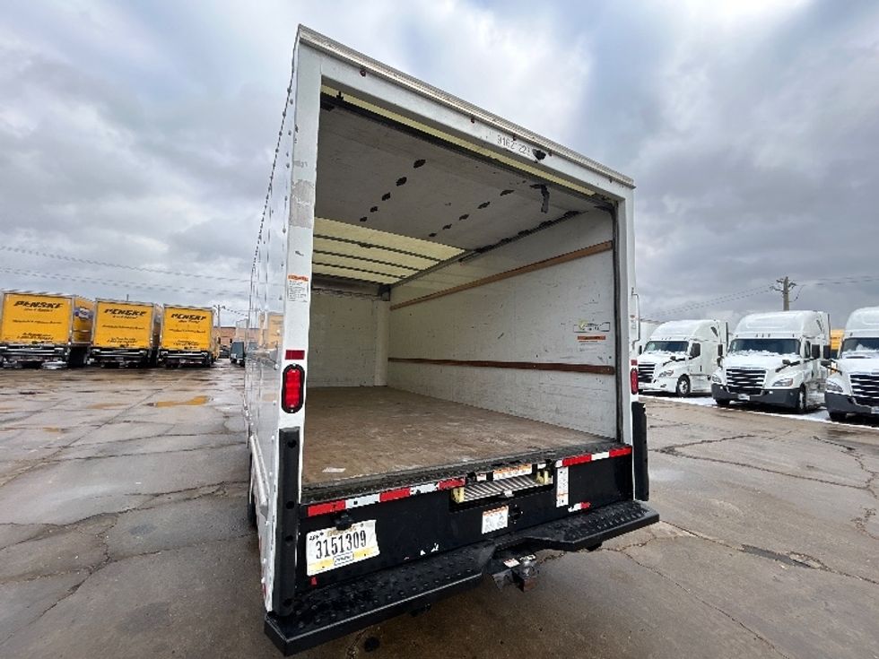Light Duty Box Truck-Light and Medium Duty Trucks-GMC-2021-Savana G33903-Chicago (Melrose Park)-IL-97,009\n\t\tmiles-$ 30,250 - Image 12
