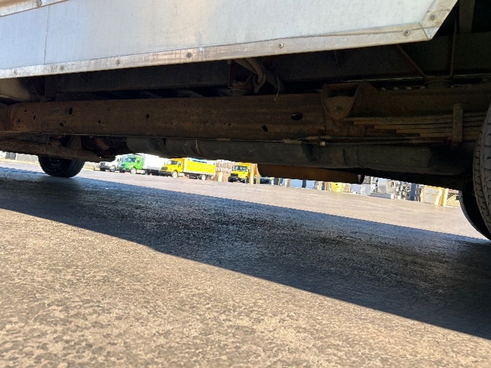 Light Duty Box Truck-Light and Medium Duty Trucks-GMC-2021-Savana G33903-Chicopee-MA-100,628\n\t\tmiles-$ 27,750 - Image 5