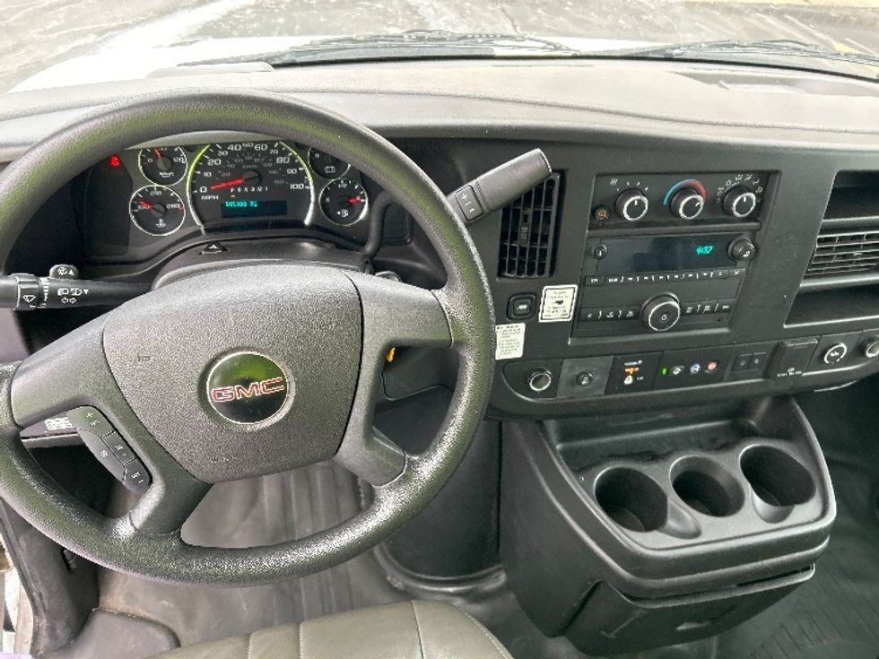 Light Duty Box Truck-Light and Medium Duty Trucks-GMC-2021-Savana G33903-Chicopee-MA-101,308\n\t\tmiles-$ 27,500 - Image 16