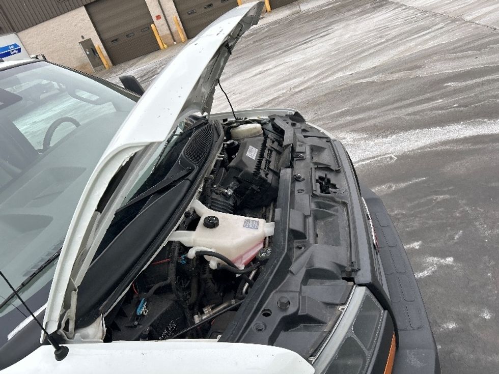 Light Duty Box Truck-Light and Medium Duty Trucks-GMC-2021-Savana G33903-Chicopee-MA-101,308\n\t\tmiles-$ 27,500 - Image 21