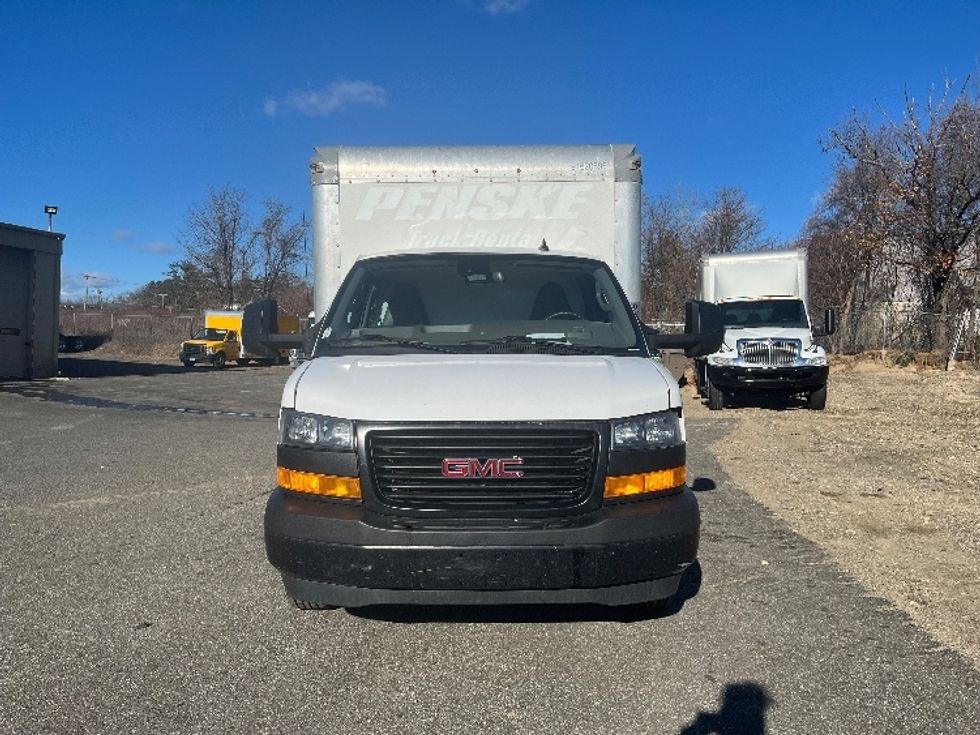 Light Duty Box Truck-Light and Medium Duty Trucks-GMC-2021-Savana G33903-Chicopee-MA-111,513\n\t\tmiles-$ 26,500 - Image 2