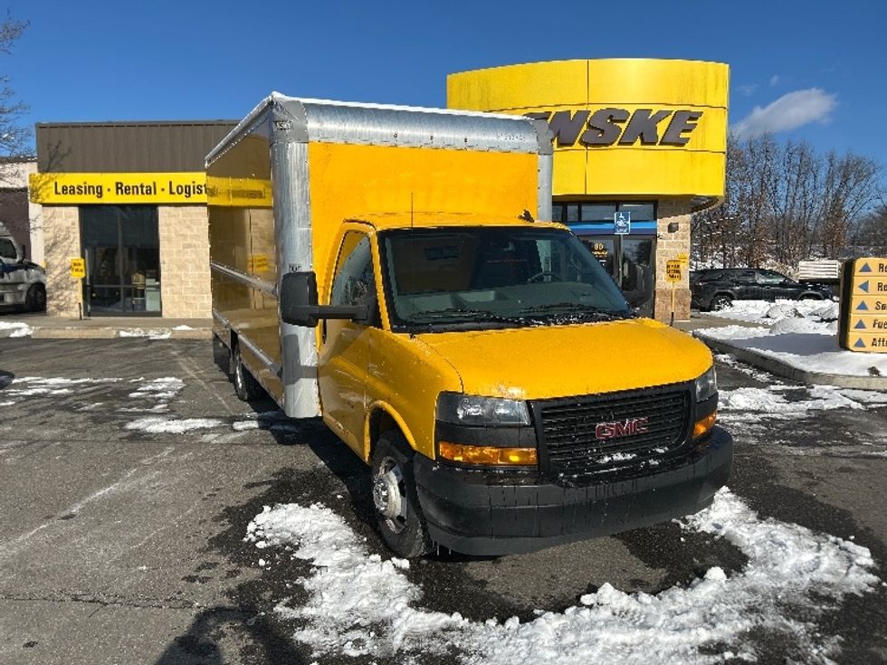 Light Duty Box Truck-Light and Medium Duty Trucks-GMC-2021-Savana G33903-Chicopee-MA-113,513\n\t\tmiles-$ 23,500 - Image 1