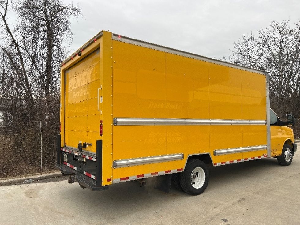 Light Duty Box Truck-Light and Medium Duty Trucks-GMC-2021-Savana G33903-Chicopee-MA-123,902\n\t\tmiles-$ 22,250 - Image 13