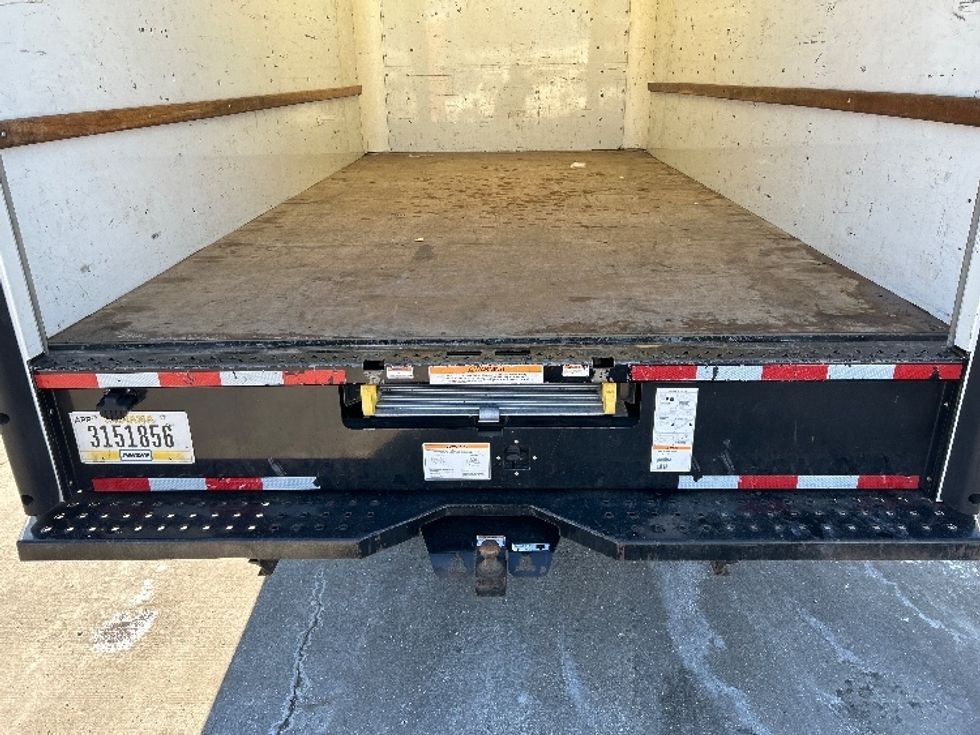 Light Duty Box Truck-Light and Medium Duty Trucks-GMC-2021-Savana G33903-Chicopee-MA-132,352\n\t\tmiles-$ 24,000 - Image 10