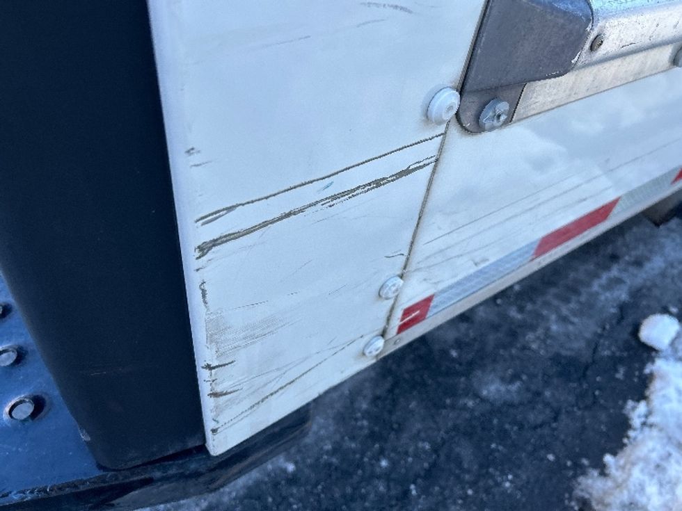 Light Duty Box Truck-Light and Medium Duty Trucks-GMC-2021-Savana G33903-Chicopee-MA-132,352\n\t\tmiles-$ 24,000 - Image 28