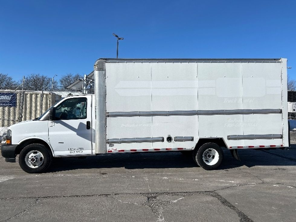 Light Duty Box Truck-Light and Medium Duty Trucks-GMC-2021-Savana G33903-Chicopee-MA-132,352\n\t\tmiles-$ 24,000 - Image 4