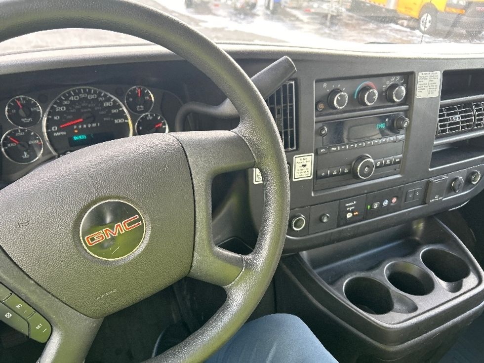 Light Duty Box Truck-Light and Medium Duty Trucks-GMC-2021-Savana G33903-Chicopee-MA-86,935\n\t\tmiles-$ 29,000 - Image 18