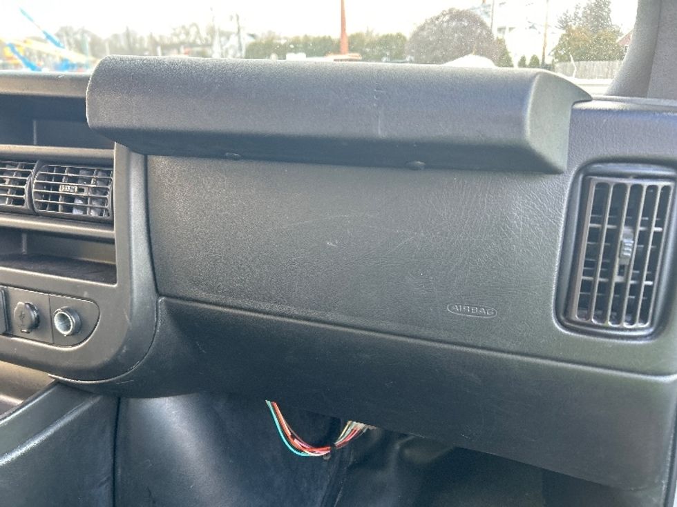 Light Duty Box Truck-Light and Medium Duty Trucks-GMC-2021-Savana G33903-Chicopee-MA-86,935\n\t\tmiles-$ 29,000 - Image 21