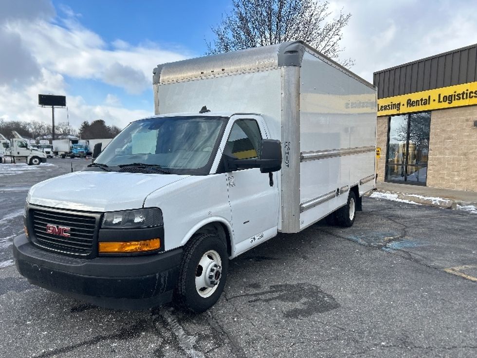 Light Duty Box Truck-Light and Medium Duty Trucks-GMC-2021-Savana G33903-Chicopee-MA-86,935\n\t\tmiles-$ 29,000 - Image 3