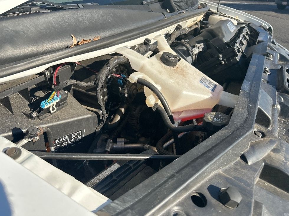 Light Duty Box Truck-Light and Medium Duty Trucks-GMC-2021-Savana G33903-Chicopee-MA-87,684\n\t\tmiles-$ 29,500 - Image 23