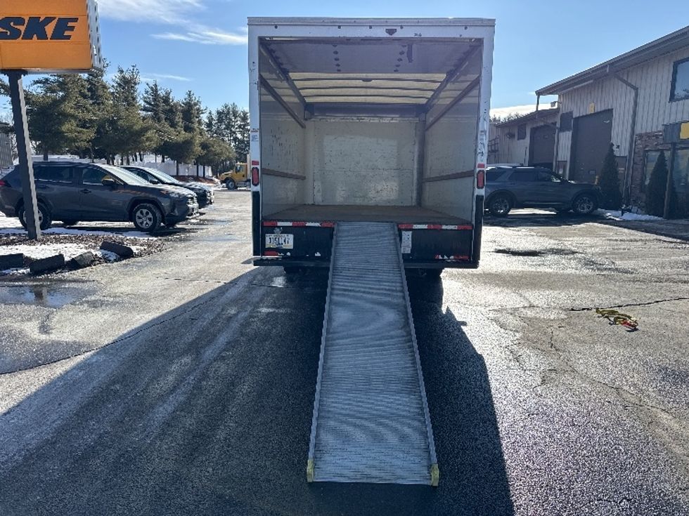 Light Duty Box Truck-Light and Medium Duty Trucks-GMC-2021-Savana G33903-Chicopee-MA-89,566\n\t\tmiles-$ 28,750 - Image 9