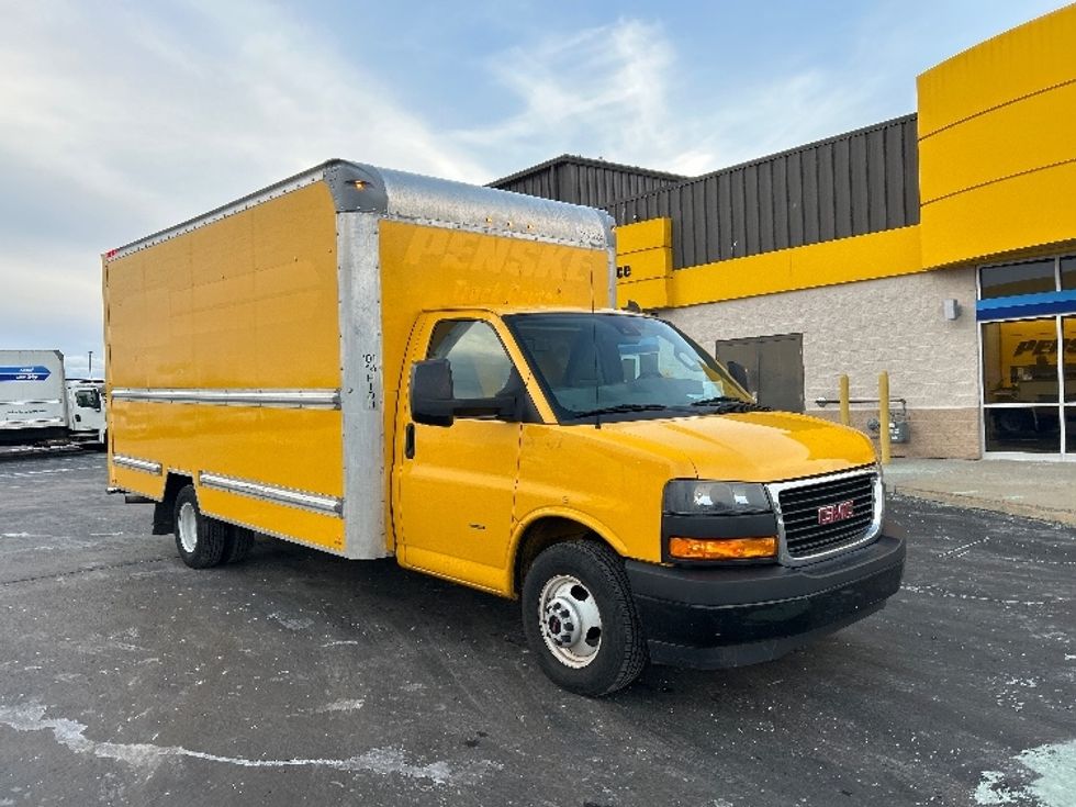 Light Duty Box Truck-Light and Medium Duty Trucks-GMC-2021-Savana G33903-Chicopee-MA-90,406\n\t\tmiles-$ 26,000 - Image 1