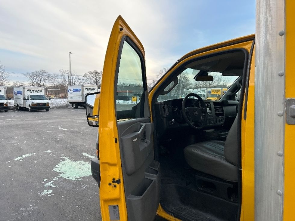 Light Duty Box Truck-Light and Medium Duty Trucks-GMC-2021-Savana G33903-Chicopee-MA-90,406\n\t\tmiles-$ 26,000 - Image 14