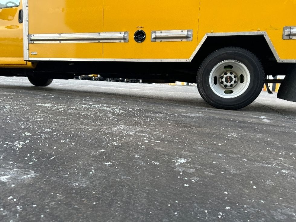 Light Duty Box Truck-Light and Medium Duty Trucks-GMC-2021-Savana G33903-Chicopee-MA-90,406\n\t\tmiles-$ 26,000 - Image 5