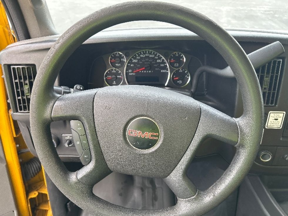 Light Duty Box Truck-Light and Medium Duty Trucks-GMC-2021-Savana G33903-Chicopee-MA-90,905\n\t\tmiles-$ 26,000 - Image 15