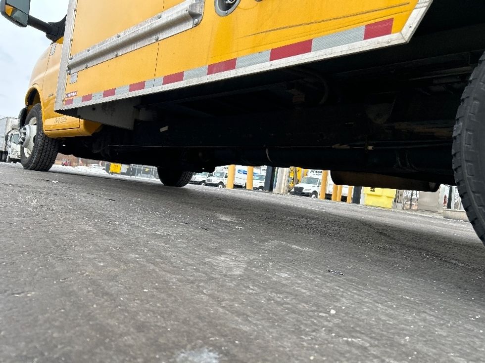 Light Duty Box Truck-Light and Medium Duty Trucks-GMC-2021-Savana G33903-Chicopee-MA-90,905\n\t\tmiles-$ 26,000 - Image 5