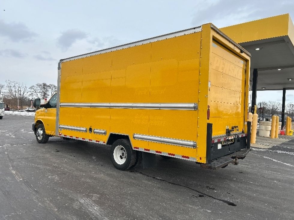 Light Duty Box Truck-Light and Medium Duty Trucks-GMC-2021-Savana G33903-Chicopee-MA-90,905\n\t\tmiles-$ 26,000 - Image 6