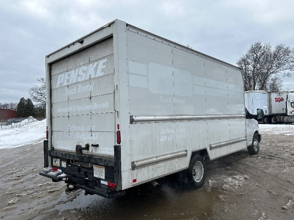 Light Duty Box Truck-Light and Medium Duty Trucks-GMC-2021-Savana G33903-Chicopee-MA-92,966\n\t\tmiles-$ 28,500 - Image 13