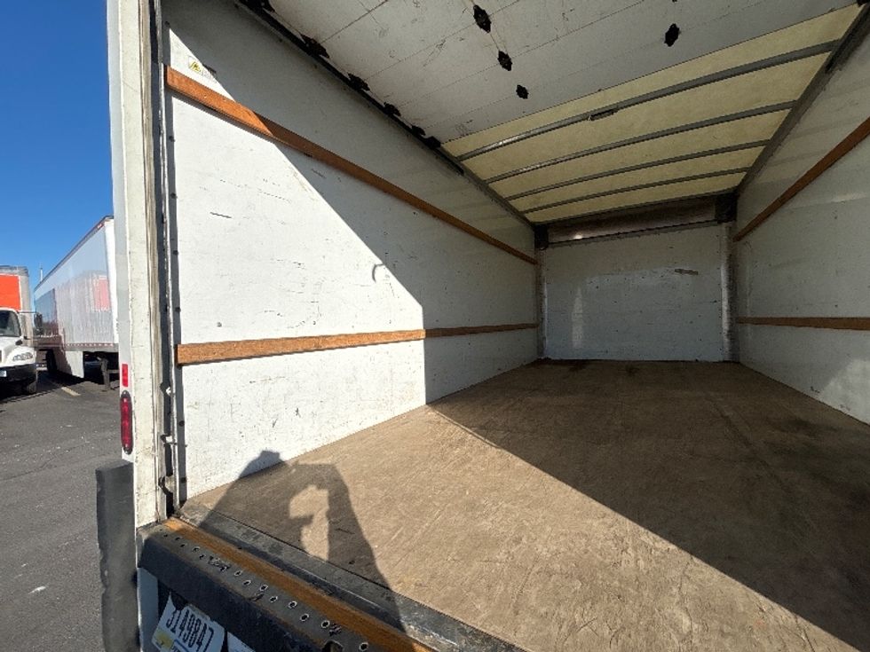 Light Duty Box Truck-Light and Medium Duty Trucks-GMC-2021-Savana G33903-Chicopee-MA-93,741\n\t\tmiles-$ 28,500 - Image 11