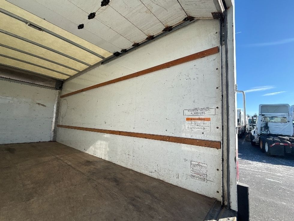 Light Duty Box Truck-Light and Medium Duty Trucks-GMC-2021-Savana G33903-Chicopee-MA-93,741\n\t\tmiles-$ 28,500 - Image 12