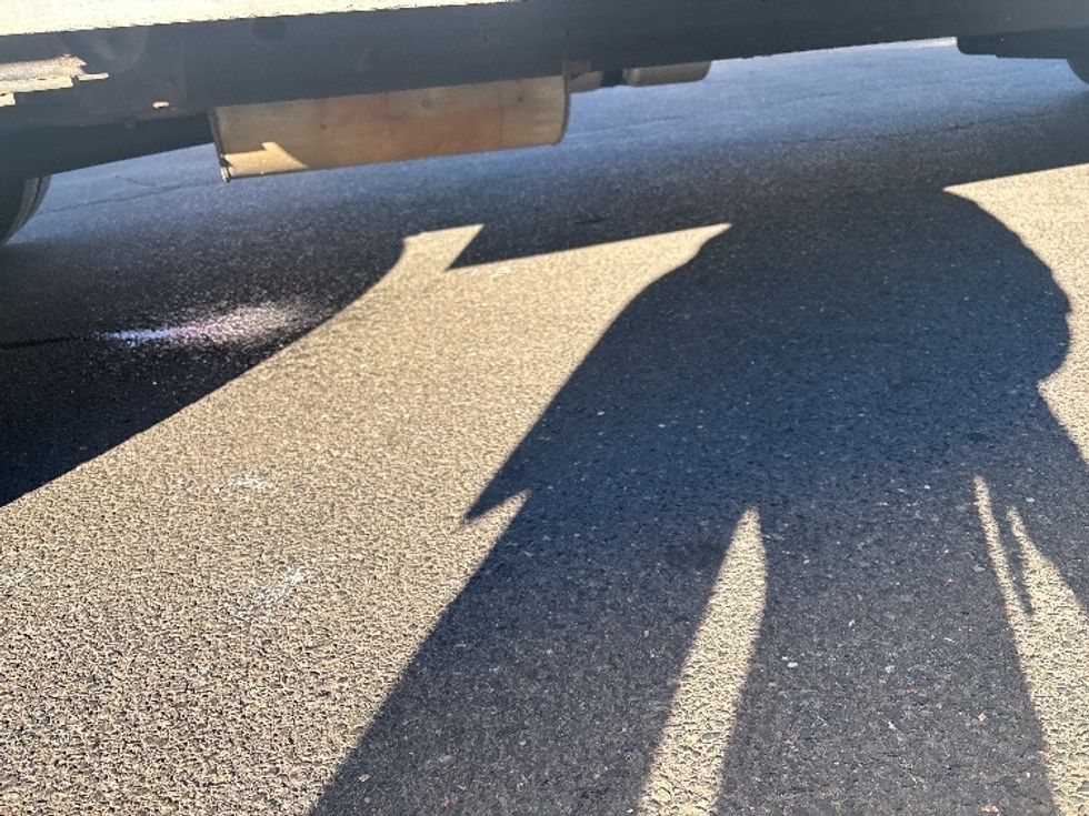 Light Duty Box Truck-Light and Medium Duty Trucks-GMC-2021-Savana G33903-Chicopee-MA-93,741\n\t\tmiles-$ 28,500 - Image 14