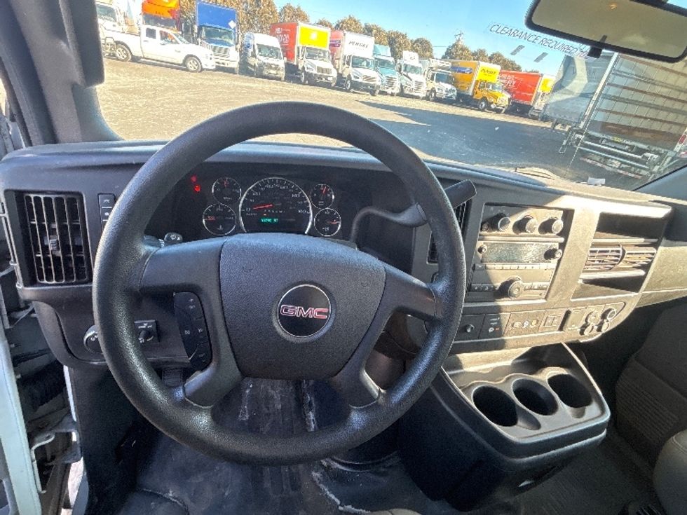 Light Duty Box Truck-Light and Medium Duty Trucks-GMC-2021-Savana G33903-Chicopee-MA-93,741\n\t\tmiles-$ 28,500 - Image 18