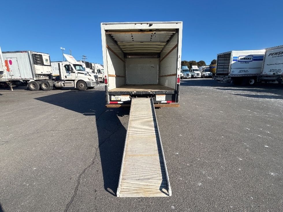 Light Duty Box Truck-Light and Medium Duty Trucks-GMC-2021-Savana G33903-Chicopee-MA-93,741\n\t\tmiles-$ 28,500 - Image 9