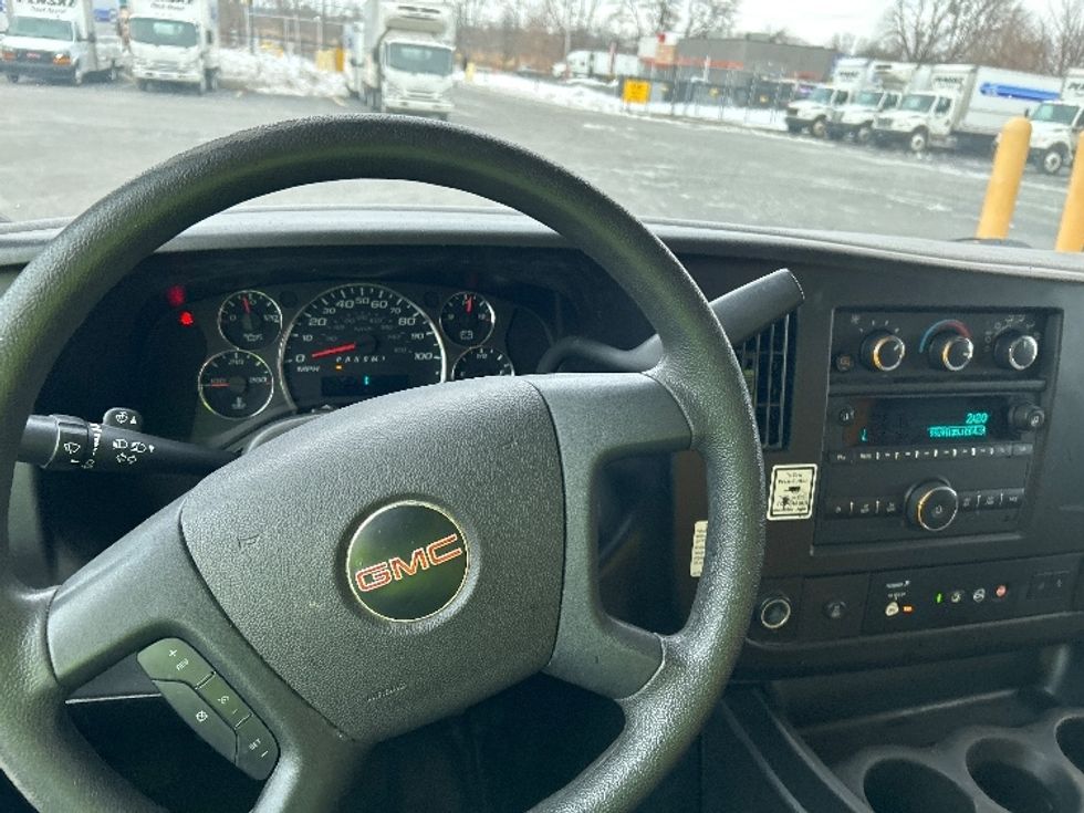 Light Duty Box Truck-Light and Medium Duty Trucks-GMC-2021-Savana G33903-Chicopee-MA-95,440\n\t\tmiles-$ 25,500 - Image 15
