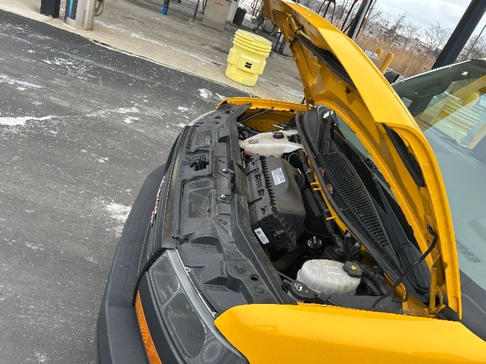 Light Duty Box Truck-Light and Medium Duty Trucks-GMC-2021-Savana G33903-Chicopee-MA-95,440\n\t\tmiles-$ 25,500 - Image 22