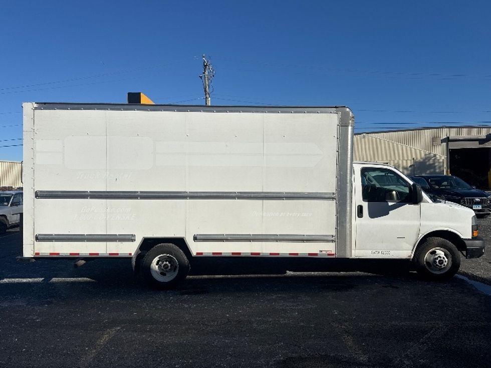 Light Duty Box Truck-Light and Medium Duty Trucks-GMC-2021-Savana G33903-Chicopee-MA-96,828\n\t\tmiles-$ 28,000 - Image 14