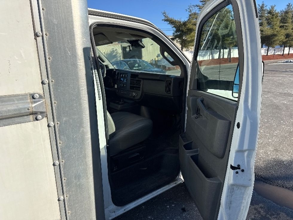 Light Duty Box Truck-Light and Medium Duty Trucks-GMC-2021-Savana G33903-Chicopee-MA-96,828\n\t\tmiles-$ 28,000 - Image 19